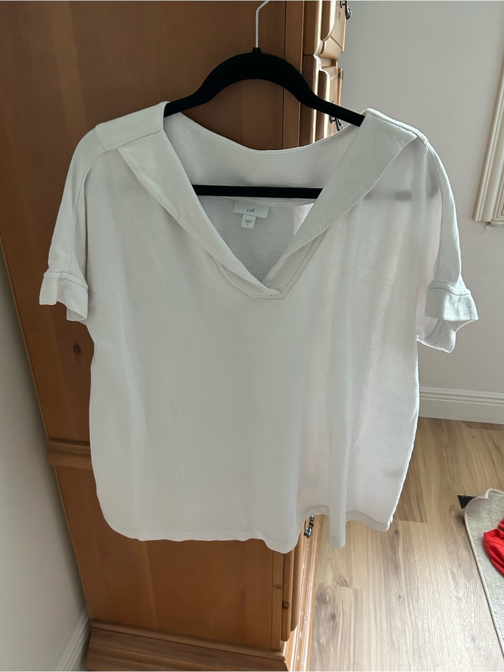 J. Jill White V-Neck Short Sleeve Top 100% cotton